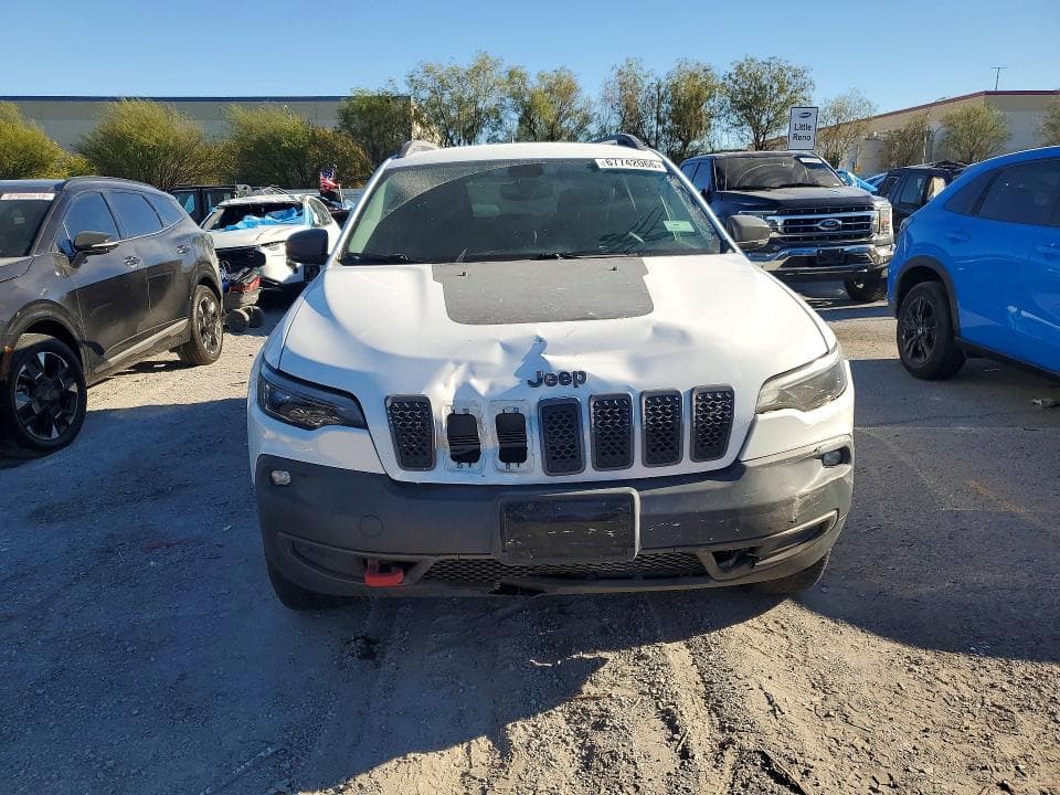 2019 JEEP CHEROKEE TRAILHAWK 5