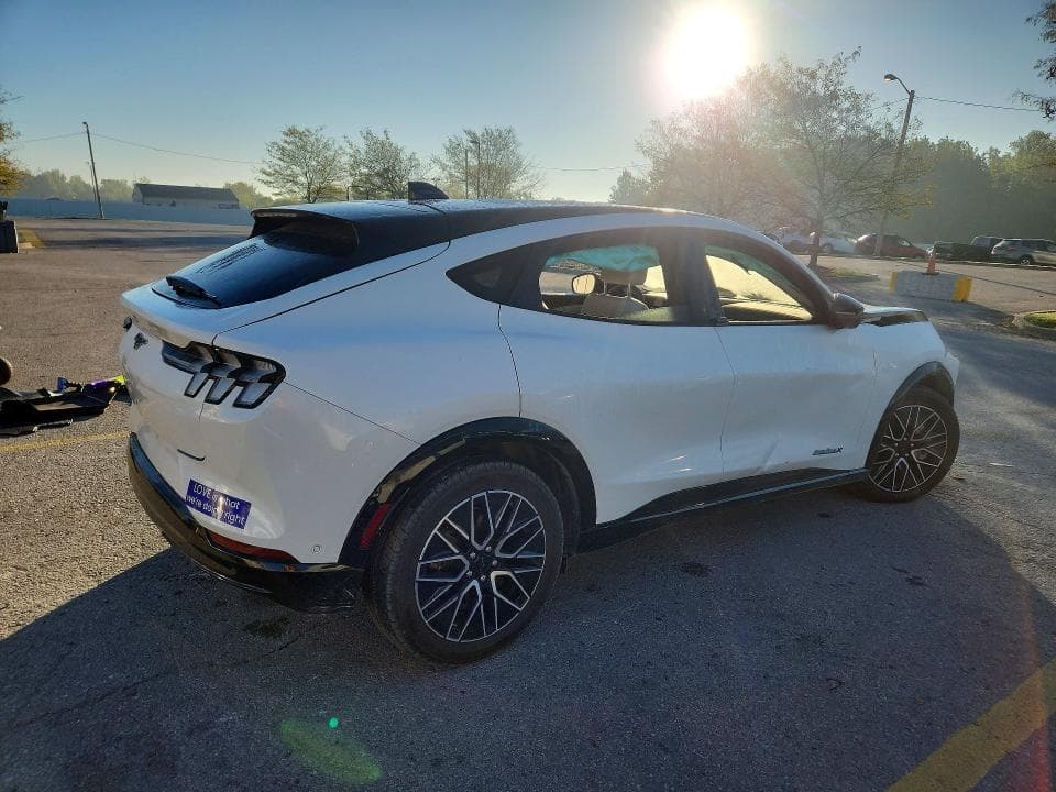 2024 FORD MUSTANG MACH-E PREMIUM 3
