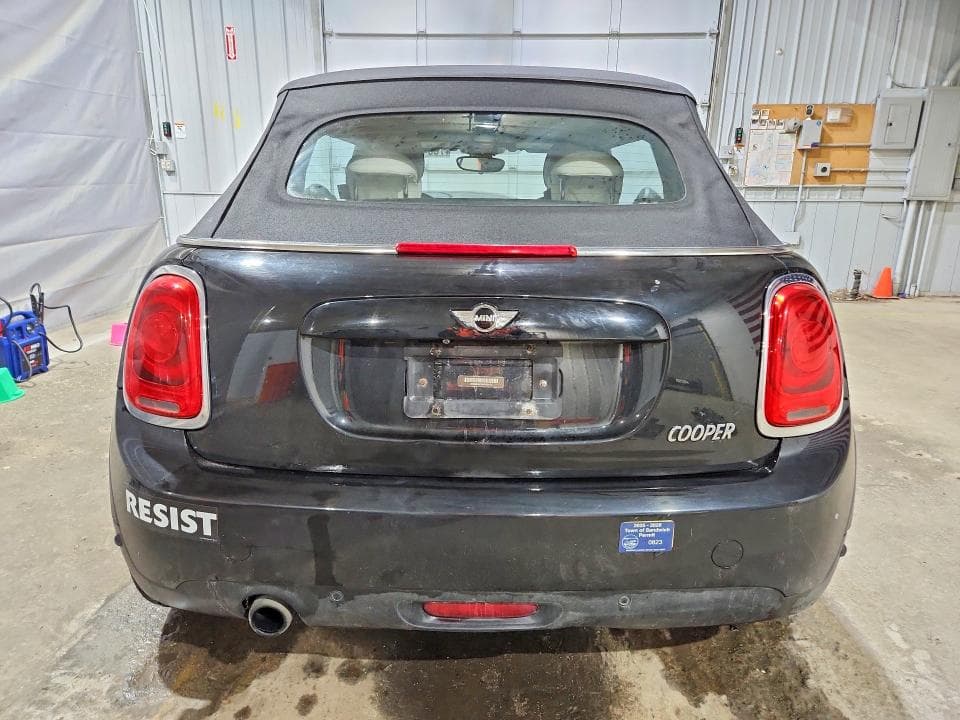 2017 MINI COOPER 6