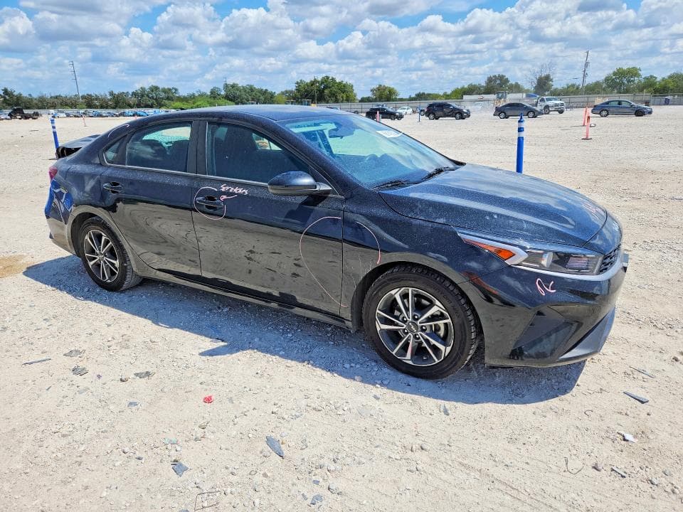 2024 KIA FORTE LXS 4