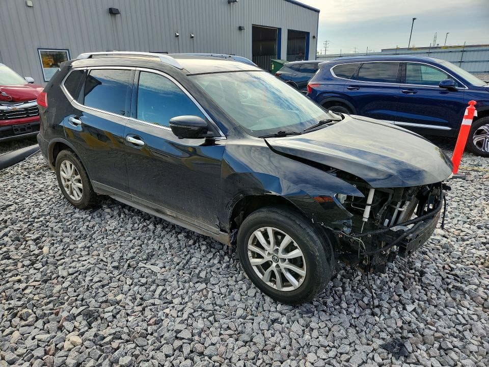 2017 NISSAN ROGUE SV 4