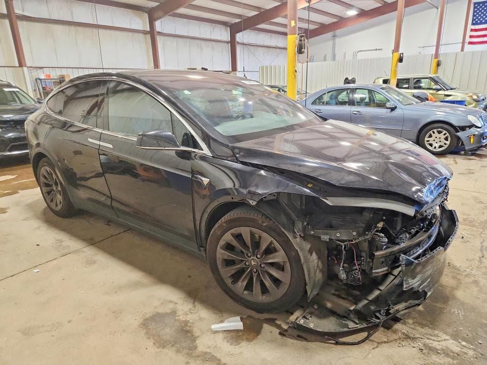 2017 TESLA MODEL X 4