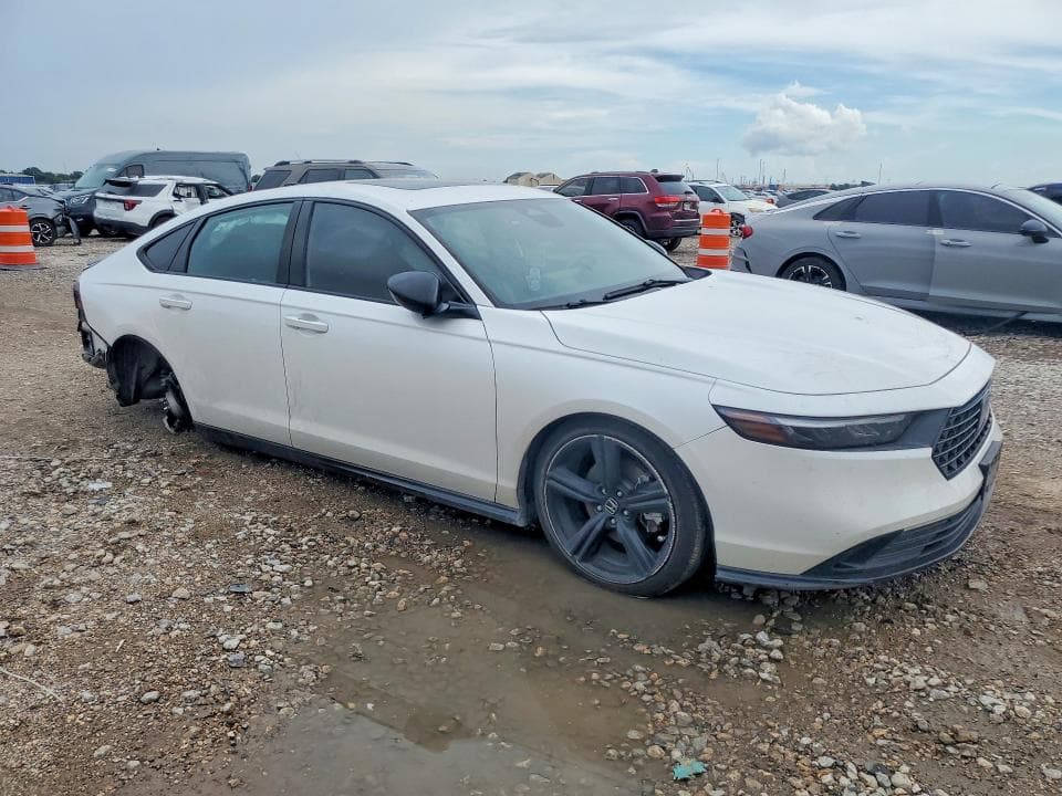 2023 HONDA ACCORD HYBRID SPORT-L 4