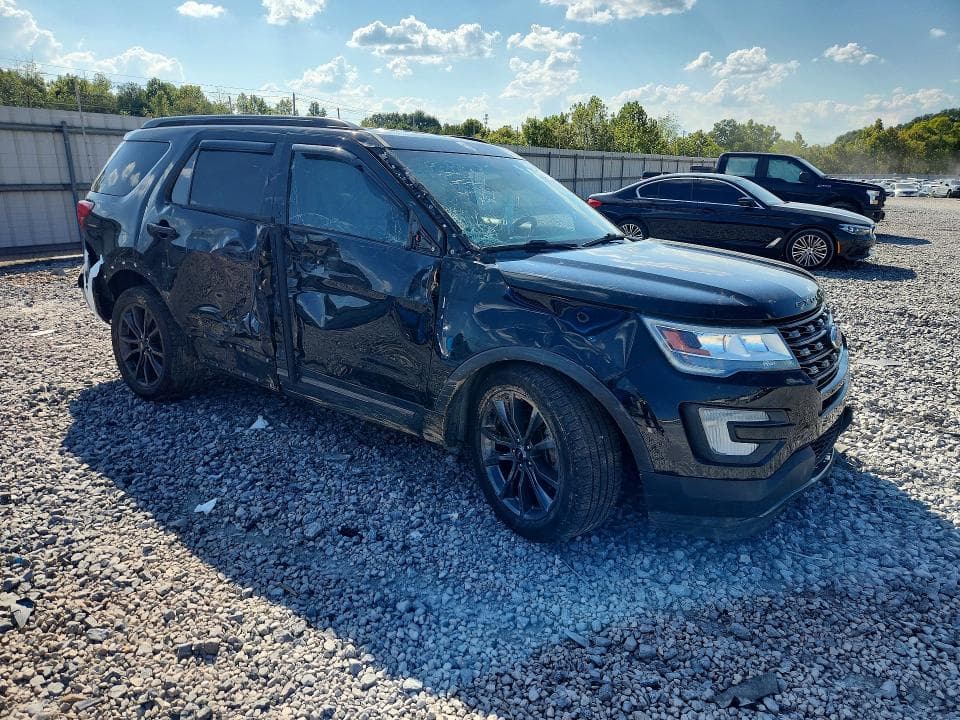 2017 FORD EXPLORER XLT 4