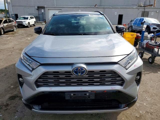 2021 TOYOTA RAV4 XSE 5