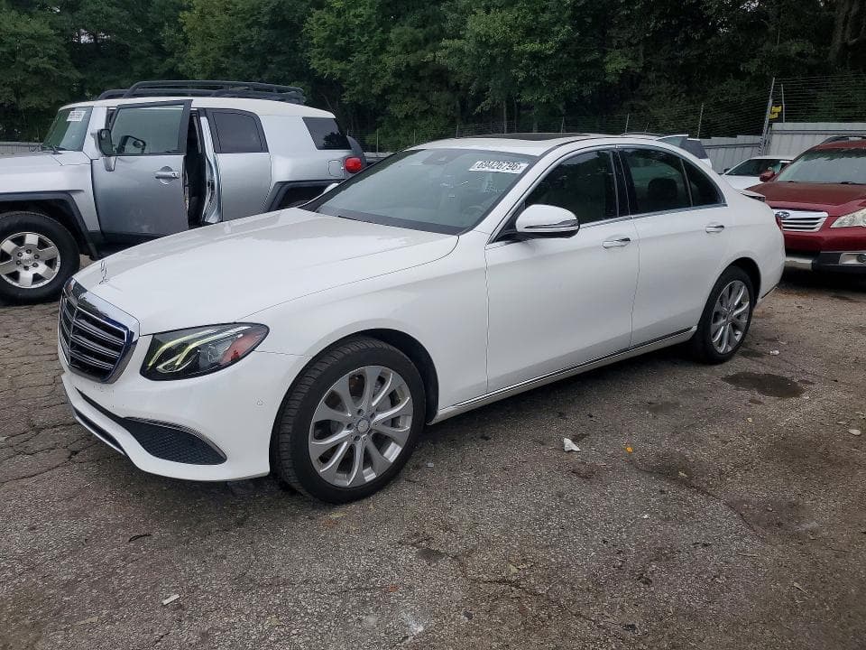 2017 MERCEDES-BENZ E 300 - 1