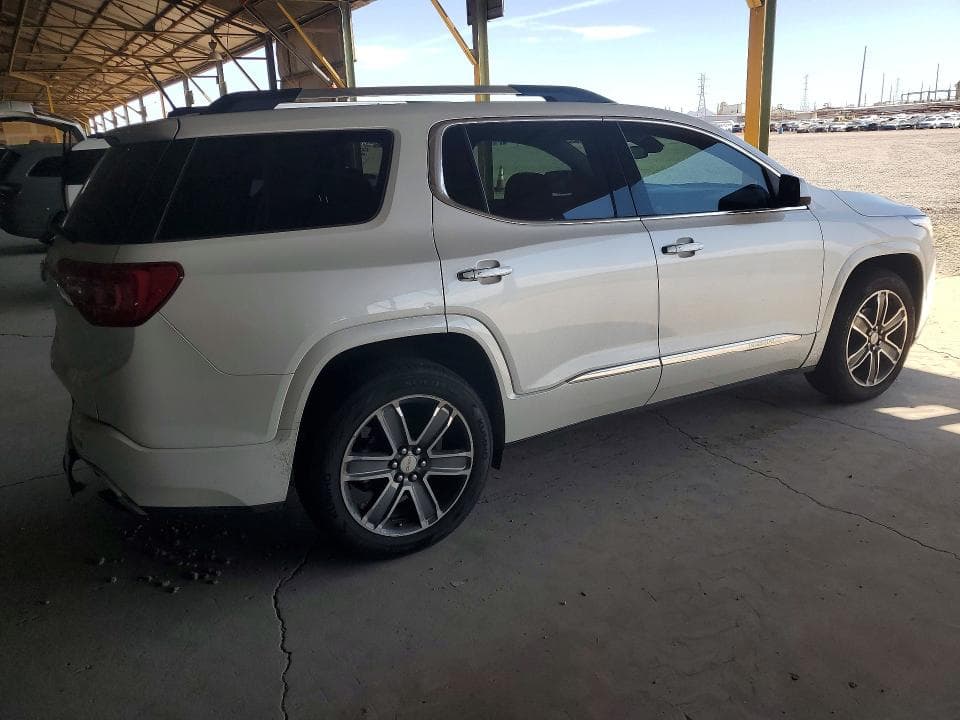 2017 GMC ACADIA DENALI 3