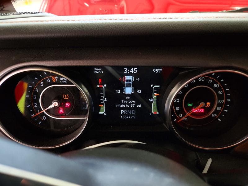 2023 JEEP GLADIATOR MOJAVE 9