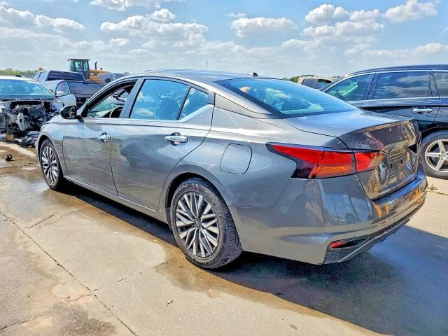 2025 NISSAN ALTIMA SV 2