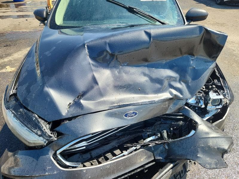 2019 FORD FUSION SE 11
