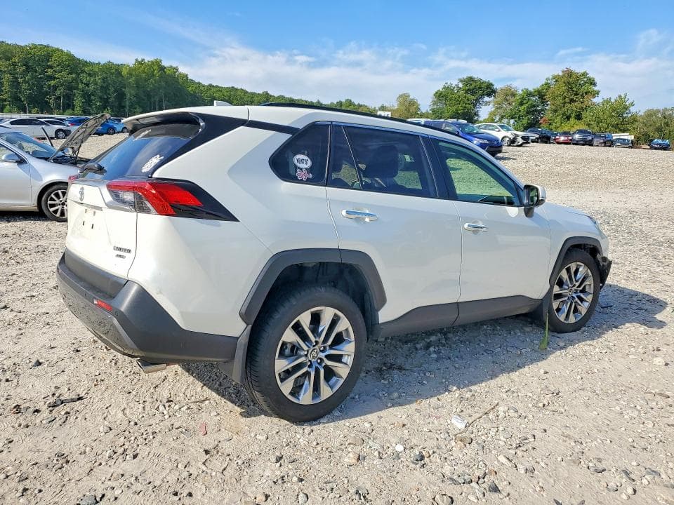 2020 TOYOTA RAV4 LIMITED 3