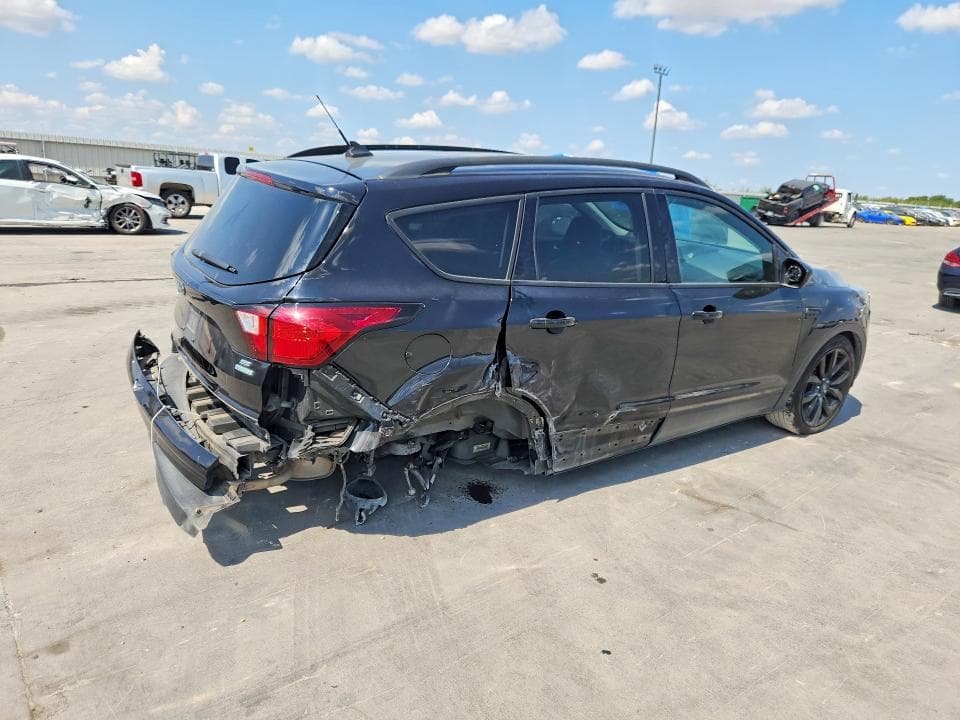 2019 FORD ESCAPE SE 3
