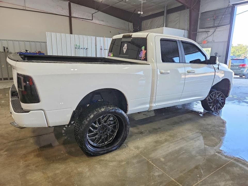 2017 RAM 1500 SPORT 3