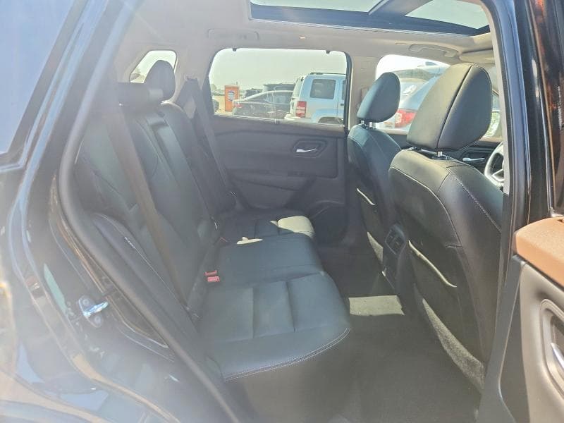 2022 NISSAN ROGUE SL 10