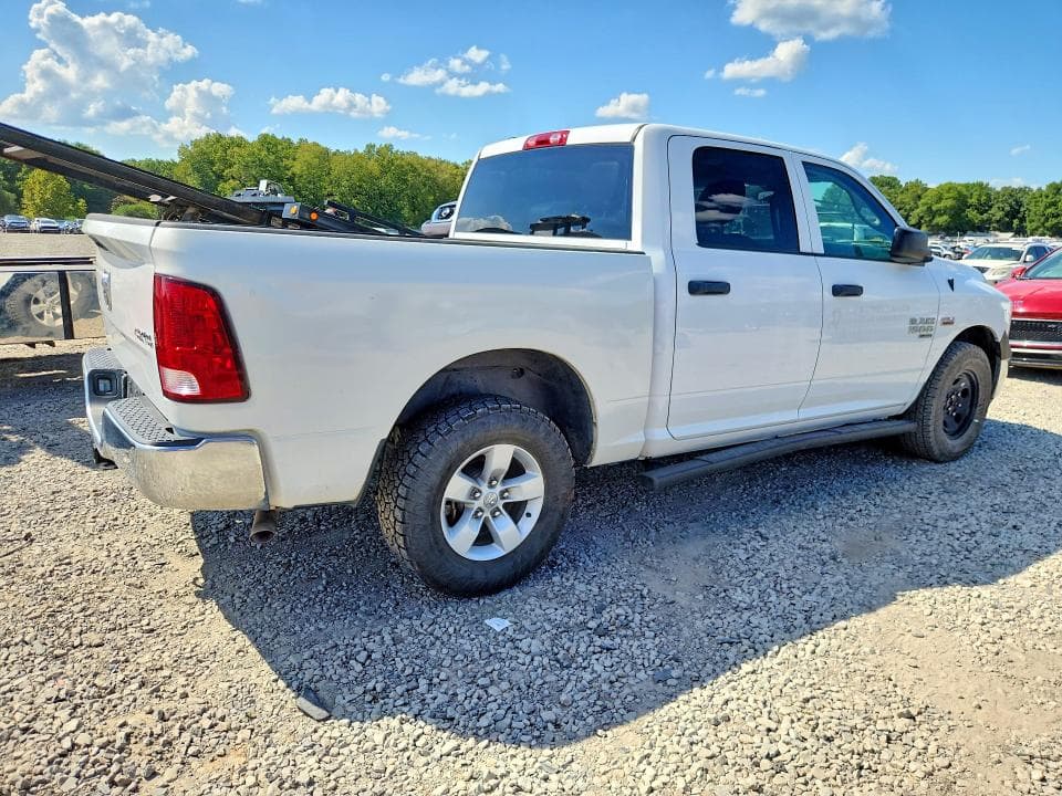 2023 RAM 1500 CLASSIC SSV 3