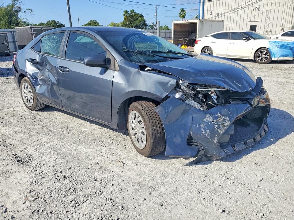 2019 TOYOTA COROLLA LE 4