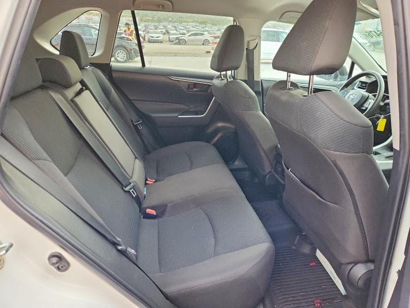 2023 TOYOTA RAV4 LE 10