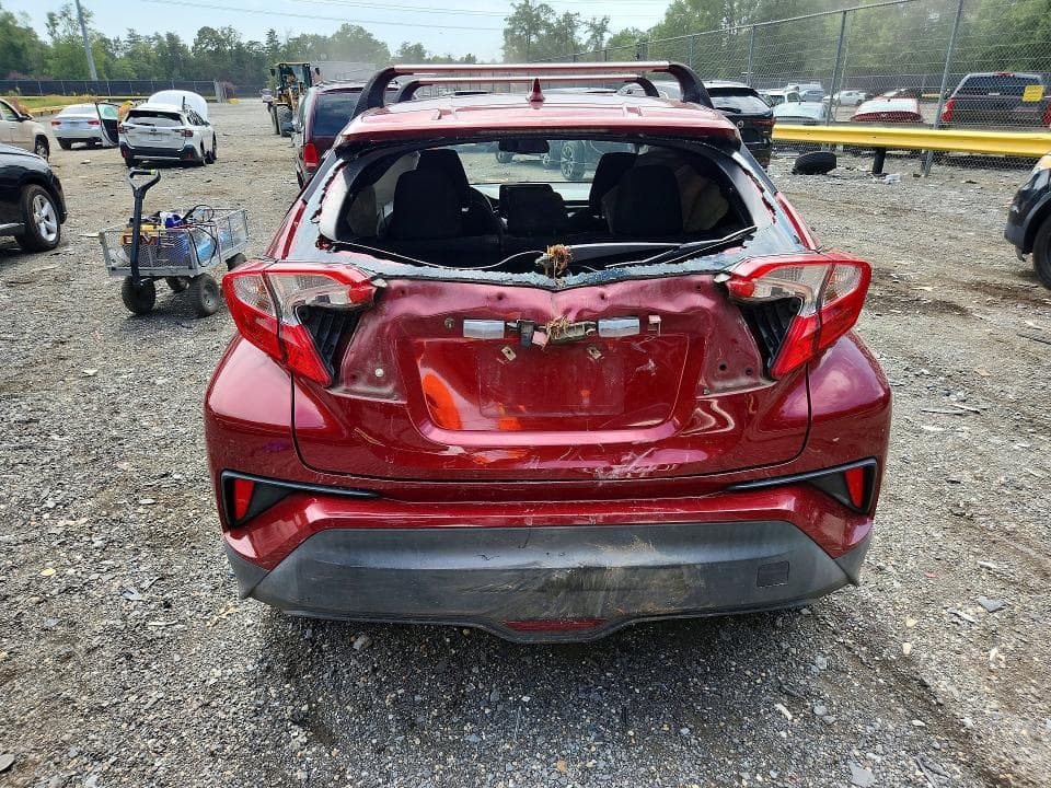 2018 TOYOTA C-HR XLE 6