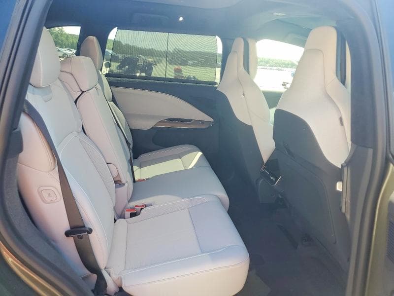 2026 LUCID MOTORS GRAVITY GRAND TOURING 11
