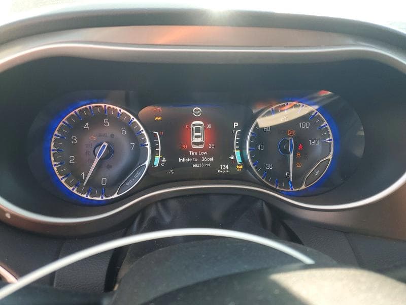 2023 CHRYSLER PACIFICA TOURING L 9