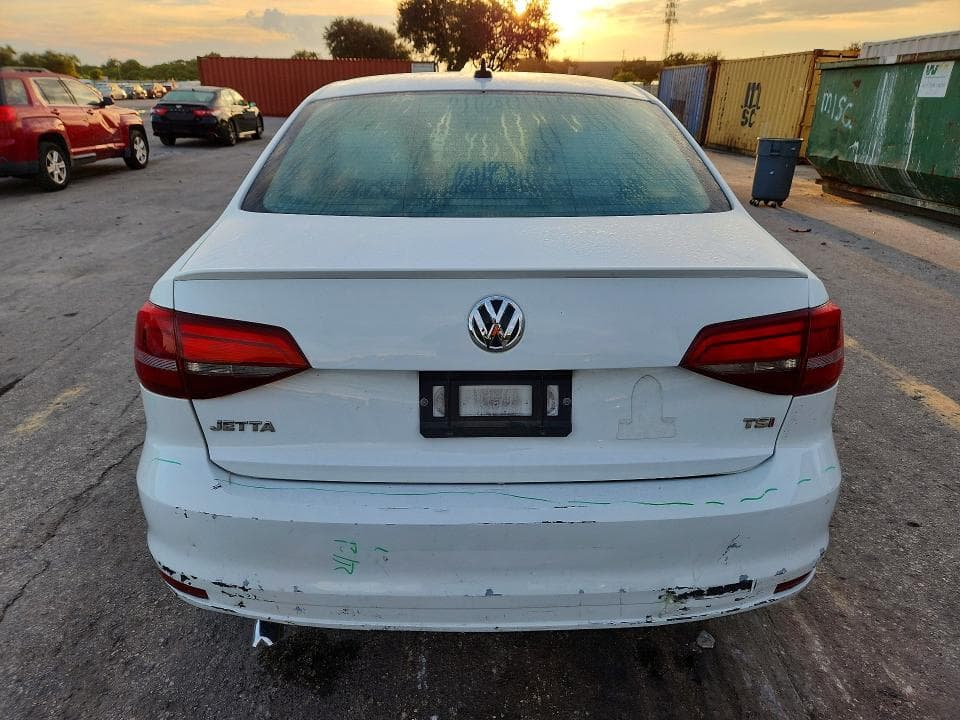 2017 VOLKSWAGEN JETTA SPORT 6