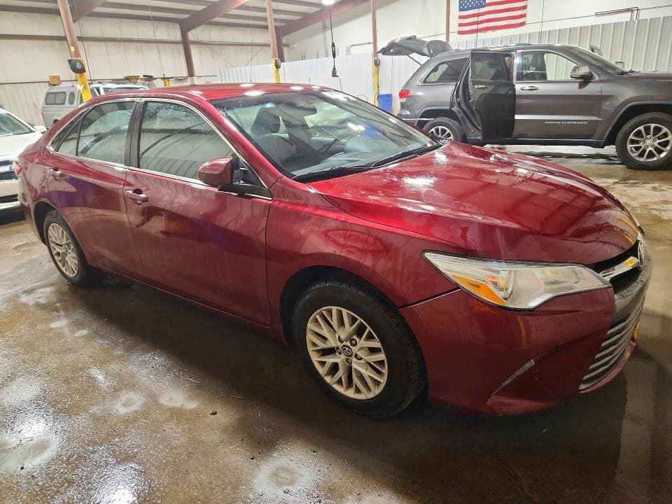 2017 TOYOTA CAMRY LE 4