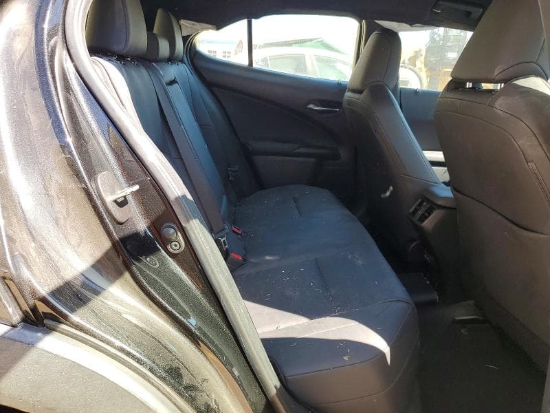 2021 LEXUS UX 200 11