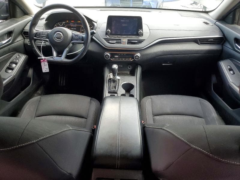 2019 NISSAN ALTIMA SV 8