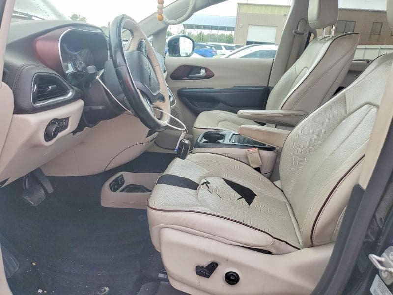 2017 CHRYSLER PACIFICA LIMITED 7