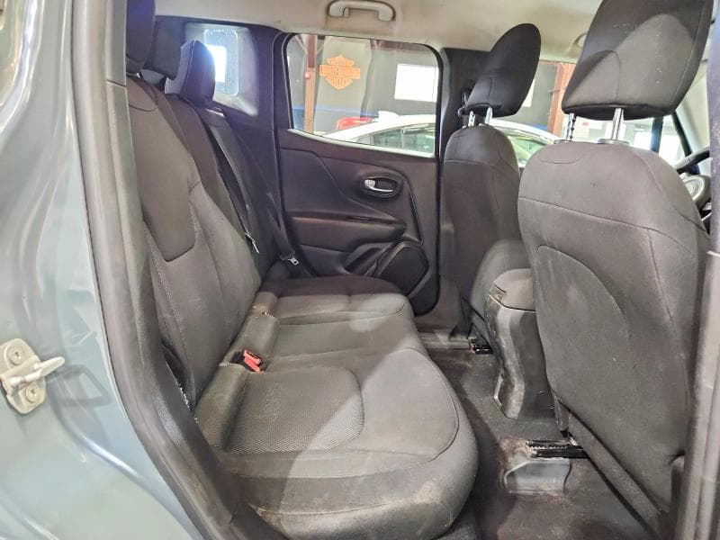 2017 JEEP RENEGADE SPORT 10
