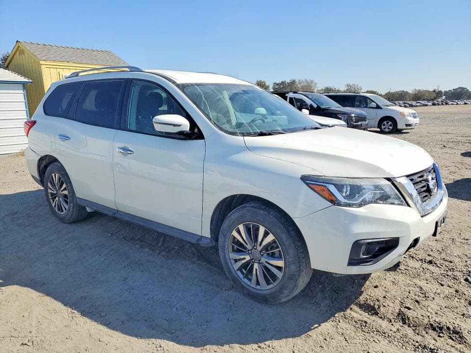 2019 NISSAN PATHFINDER SV 4