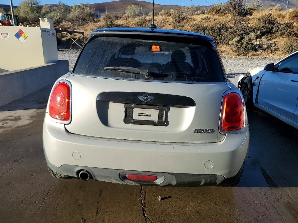 2017 MINI COOPER 6