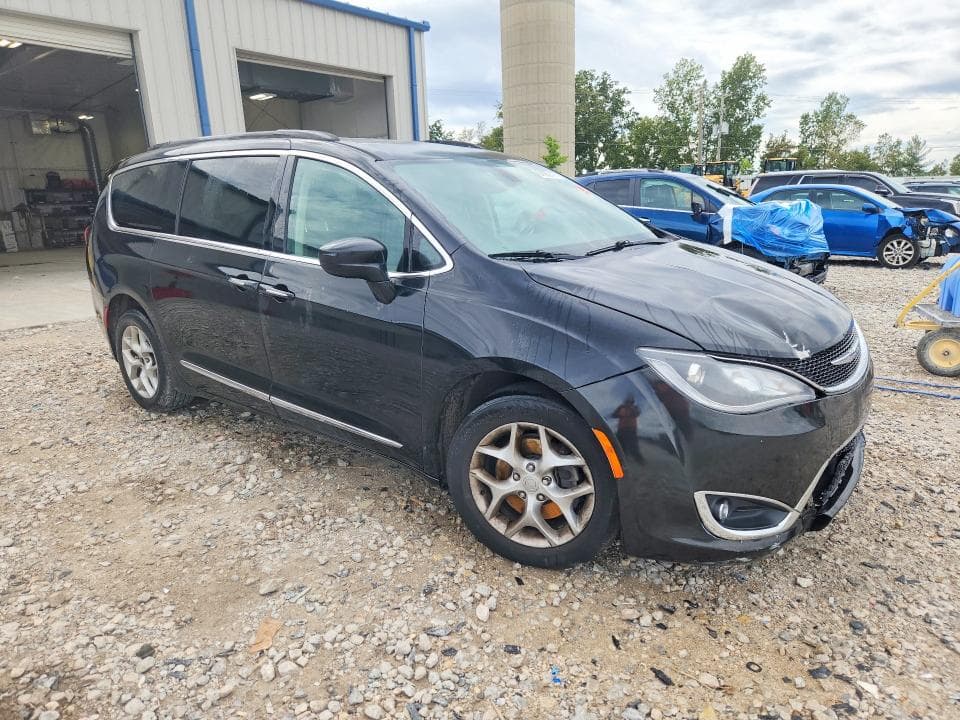2017 CHRYSLER PACIFICA TOURING L 4
