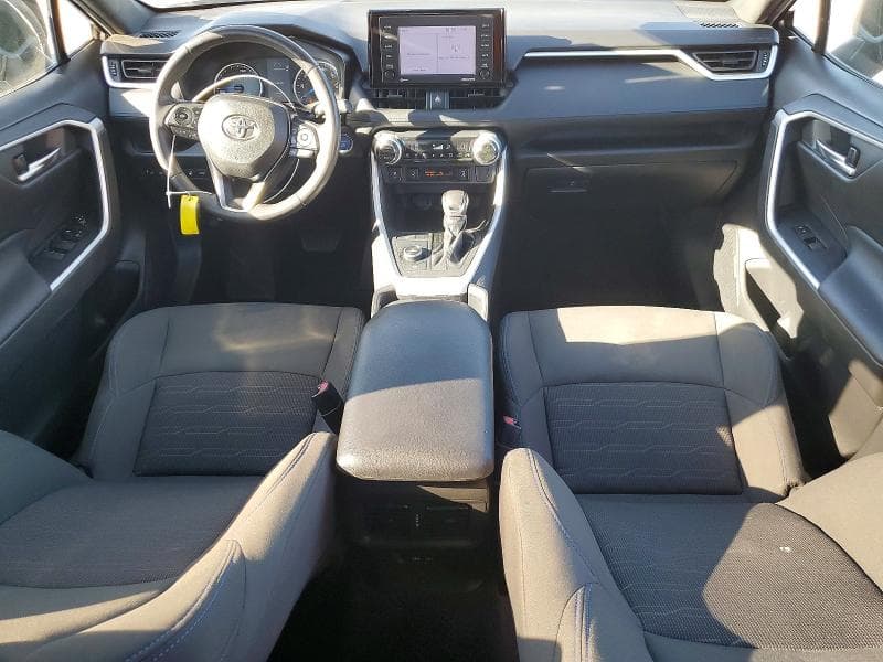 2022 TOYOTA RAV4 SE 8