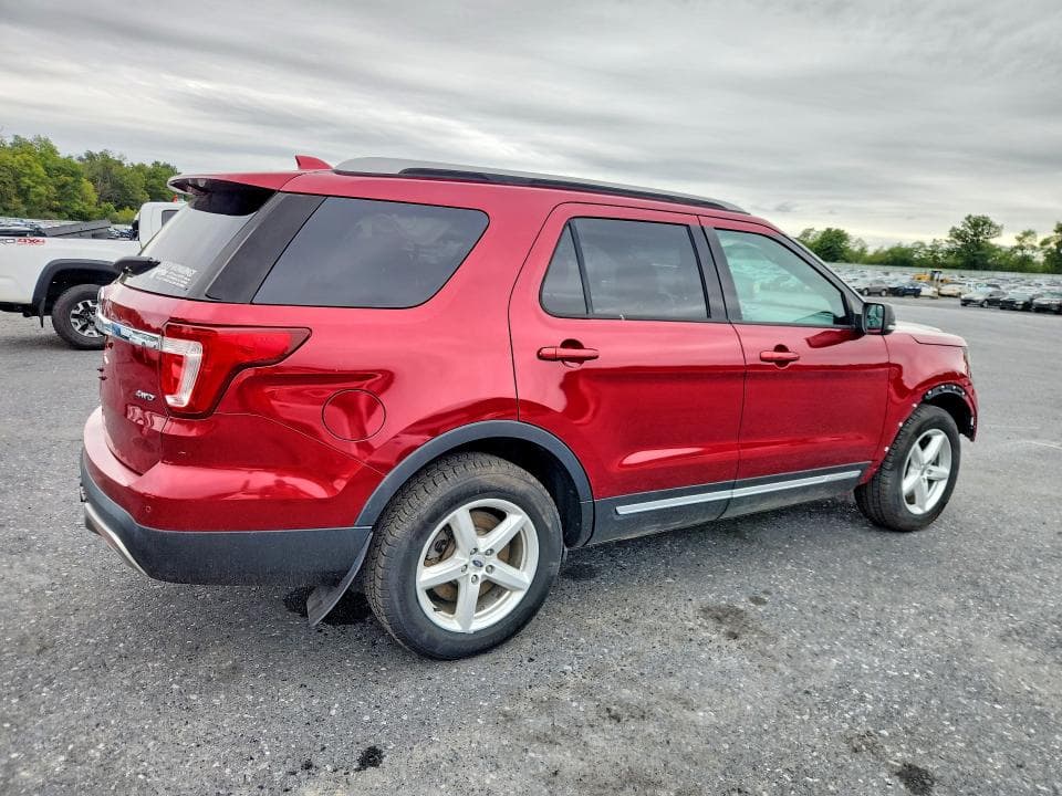 2017 FORD EXPLORER XLT 3