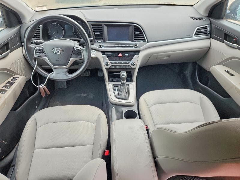 2017 HYUNDAI ELANTRA SE 8