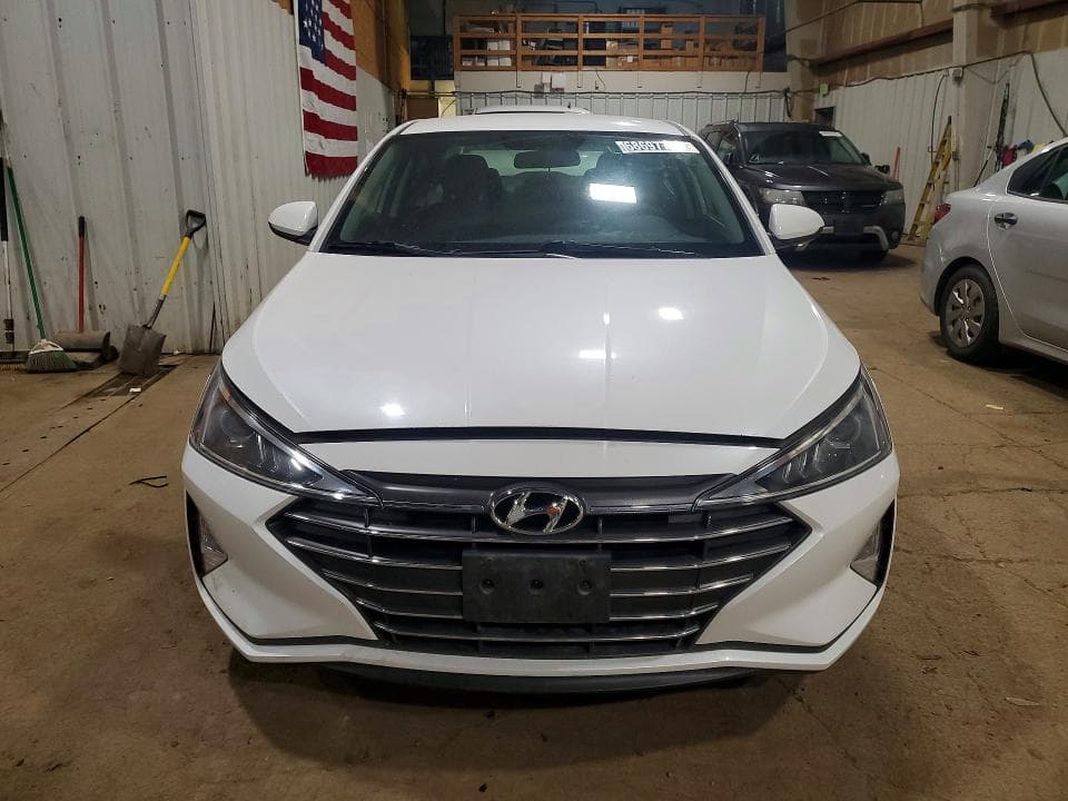 2019 HYUNDAI ELANTRA SE 5