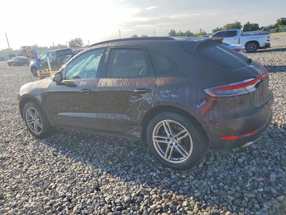 2021 PORSCHE MACAN 2