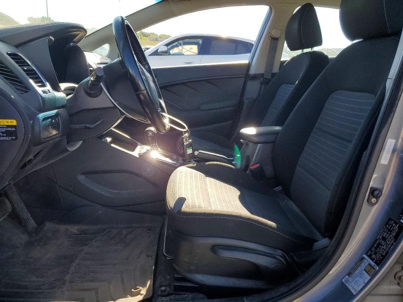 2017 KIA FORTE S 7