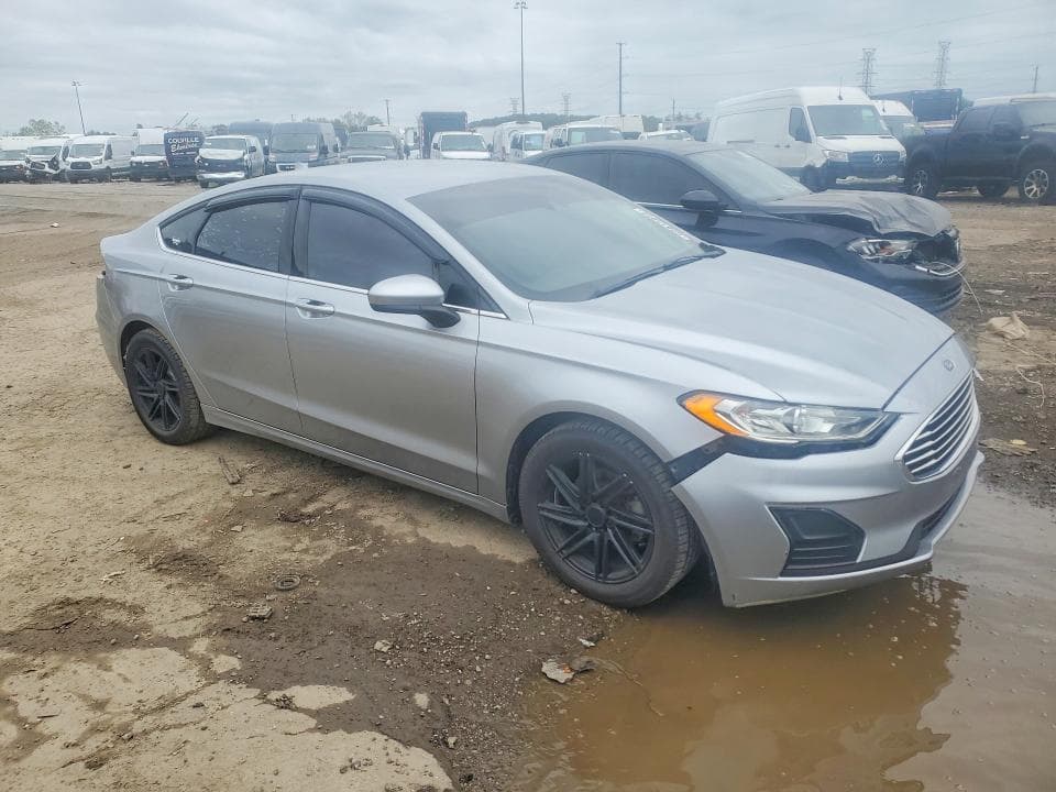 2020 FORD FUSION SE 4