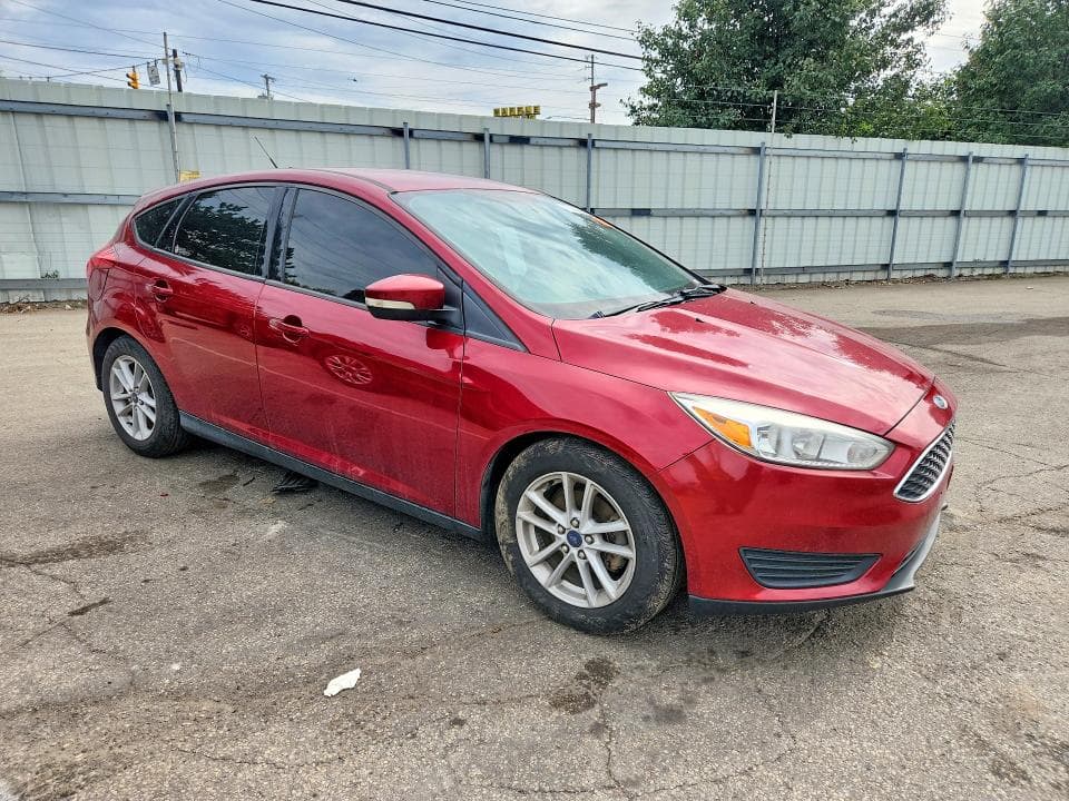 2017 FORD FOCUS SE 4