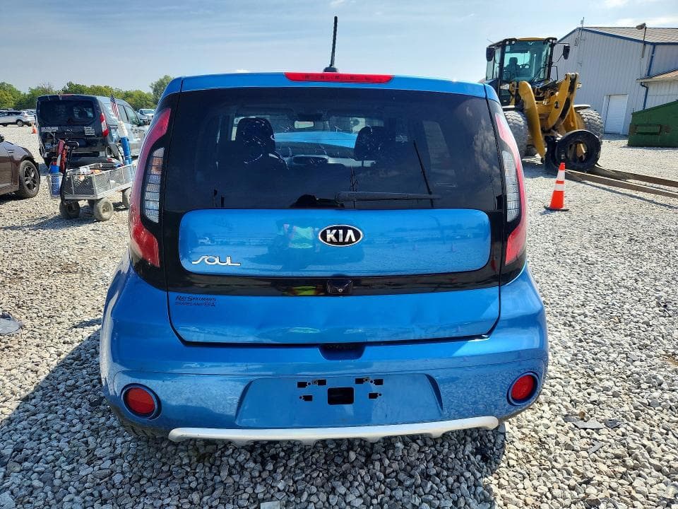 2018 KIA SOUL + 6