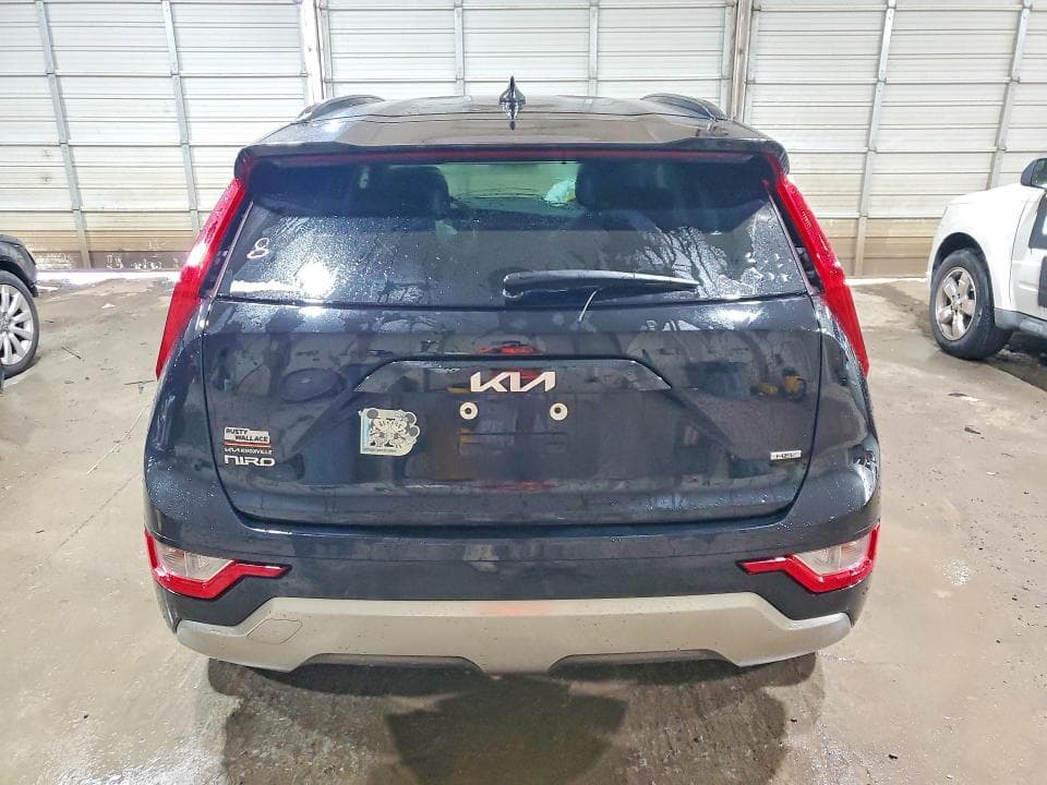 2023 KIA NIRO EX 6