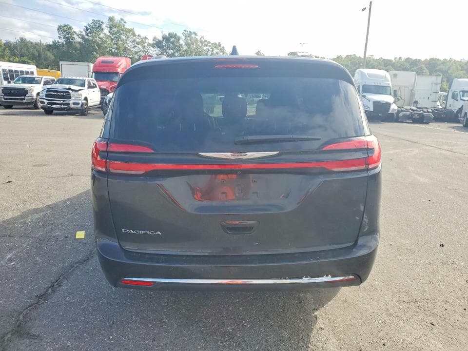 2022 CHRYSLER PACIFICA TOURING L 6