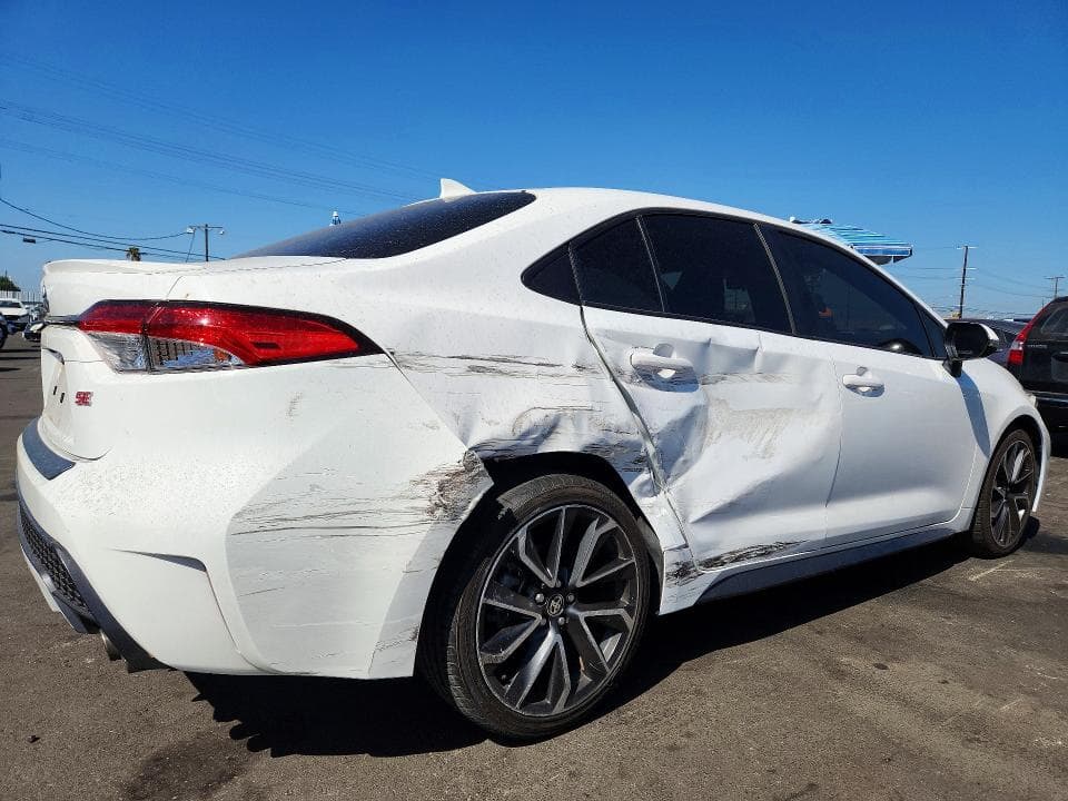 2020 TOYOTA COROLLA SE 3