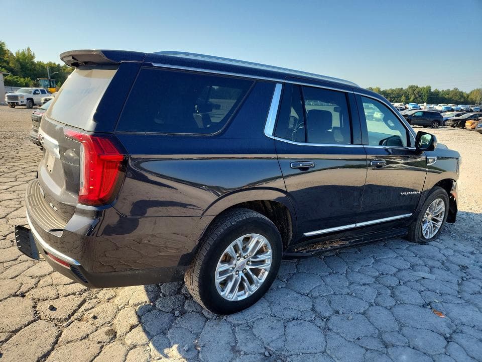 2024 GMC YUKON SLT 3