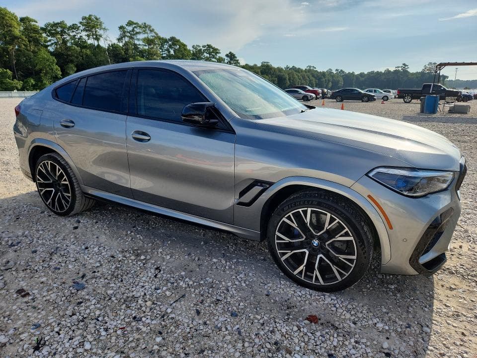 2021 BMW X6 M 4