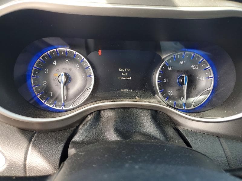2023 CHRYSLER PACIFICA TOURING L 9