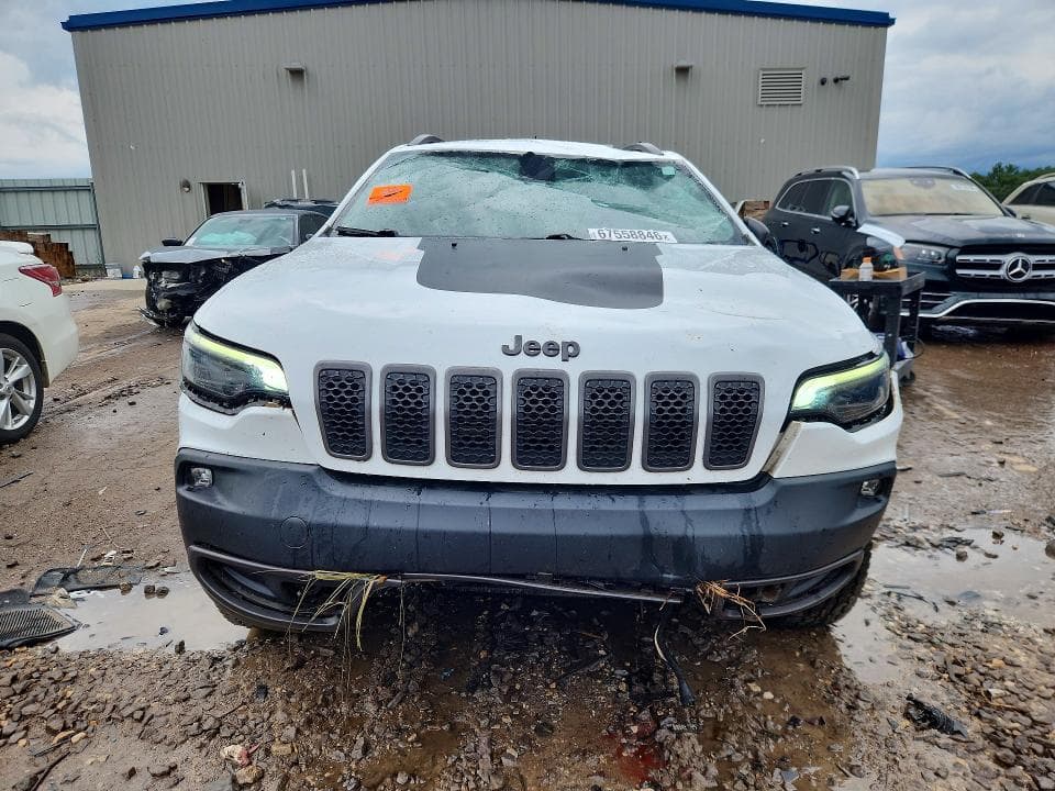 2019 JEEP CHEROKEE TRAILHAWK 5