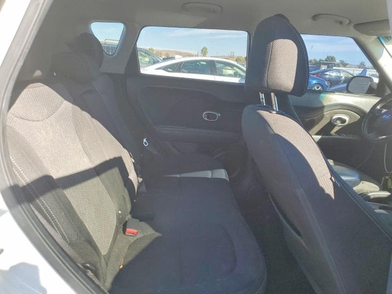 2018 KIA SOUL + 11